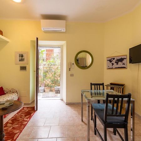 Cipro Tiny House Apartment Рим Екстериор снимка